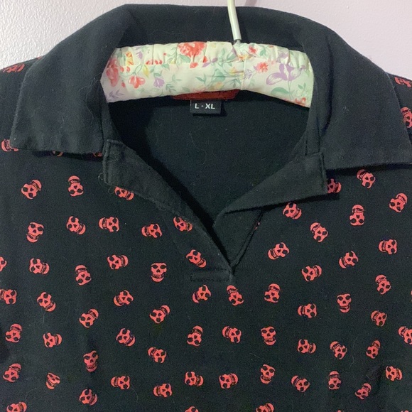 3/25$ Goth sculls polo tee red - Picture 2 of 5